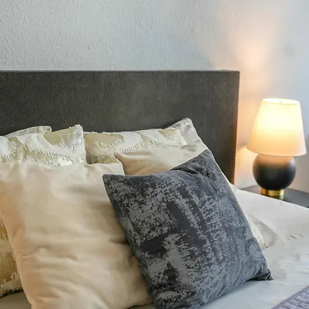 Exklusives City-apartment Im Zentrum Шверин