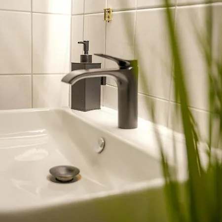 Exklusives City-apartment Im Zentrum * Шверин